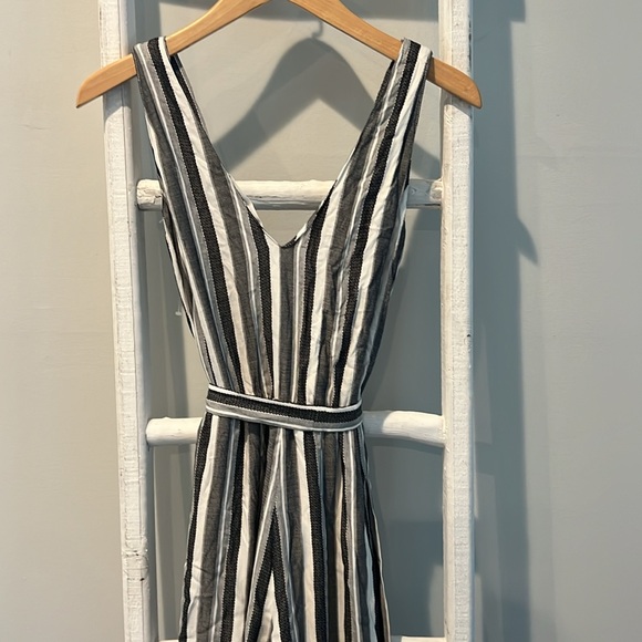 Amanda Uprichard Monochrome Striped wide leg belted jumpsuit size small - Picture 7 of 8